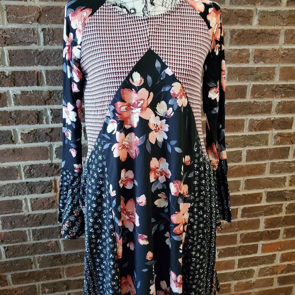 ~NEW~ Long Bell Sleeve Cottagecore Multi-Print Dress - Small